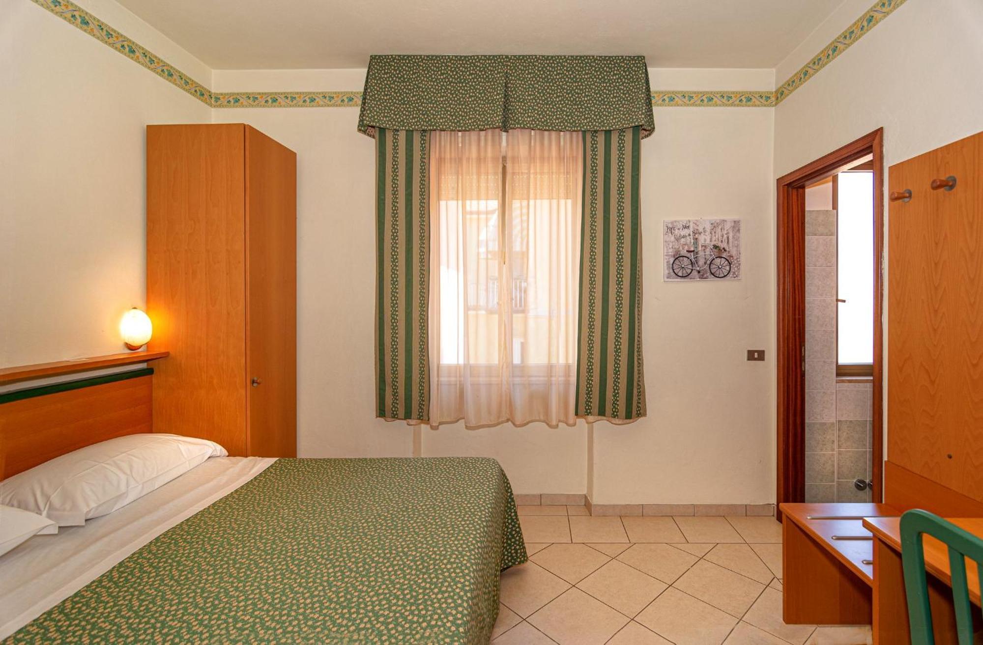 Hotel Mariani Lido di Camaiore Kültér fotó
