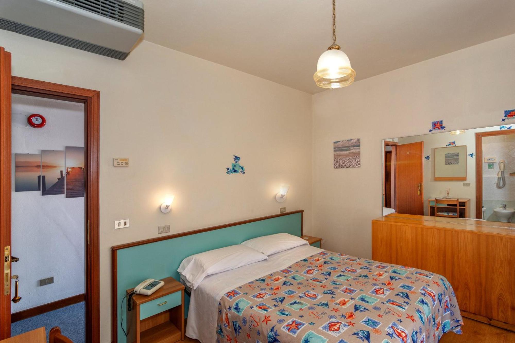 Hotel Mariani Lido di Camaiore Kültér fotó